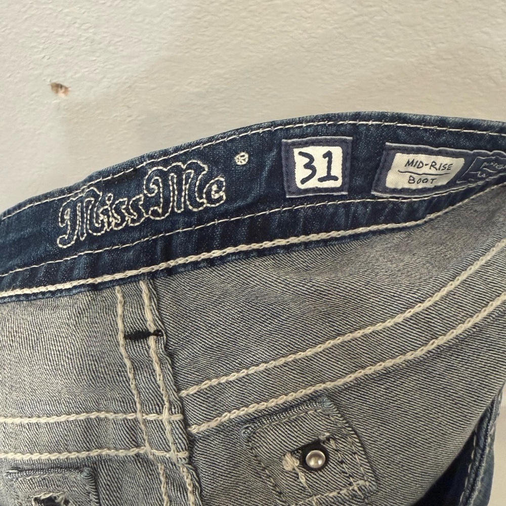 Miss Me Mid Rise Bootcut Jeans Dark Wash Size 31 Inseam 34 - Picture 4 of 7